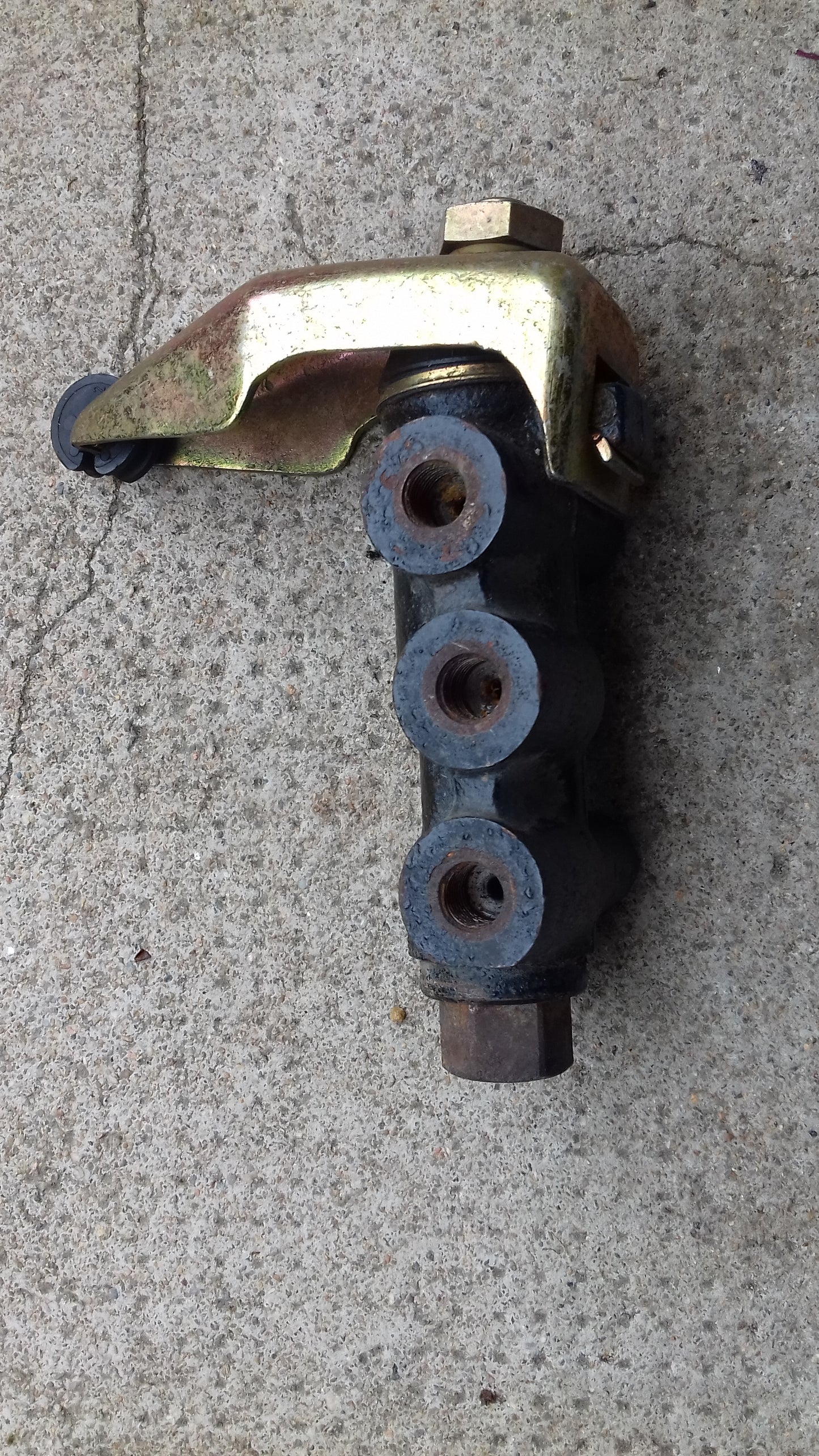 Répartiteur freinage golf 1