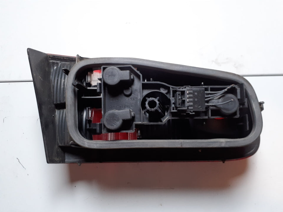 Renault laguna 2 feu arrière droit