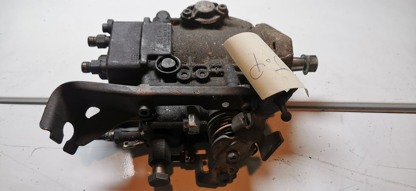 Pompe d'injection 068130108N