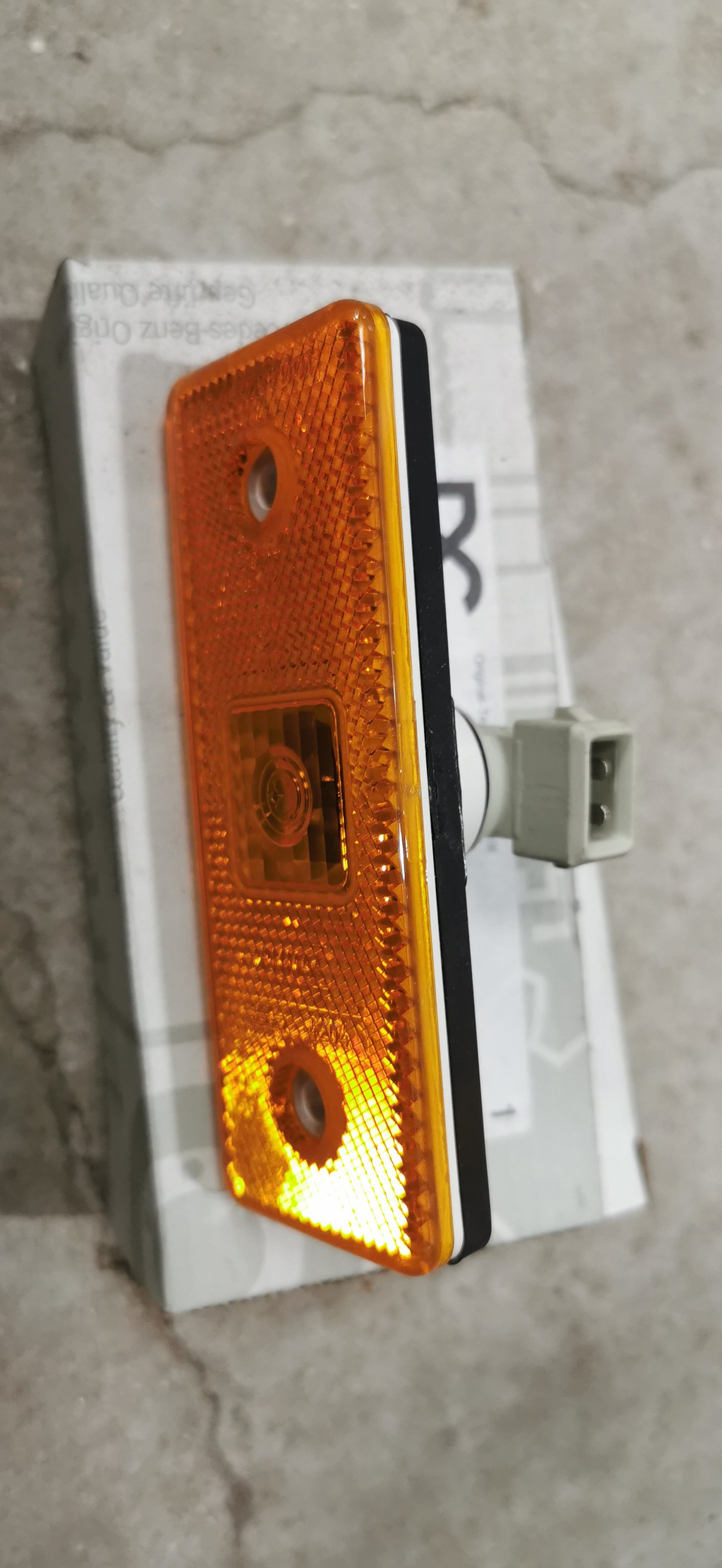 Mercedes Benz Sprinter lampe marqueuse latérale