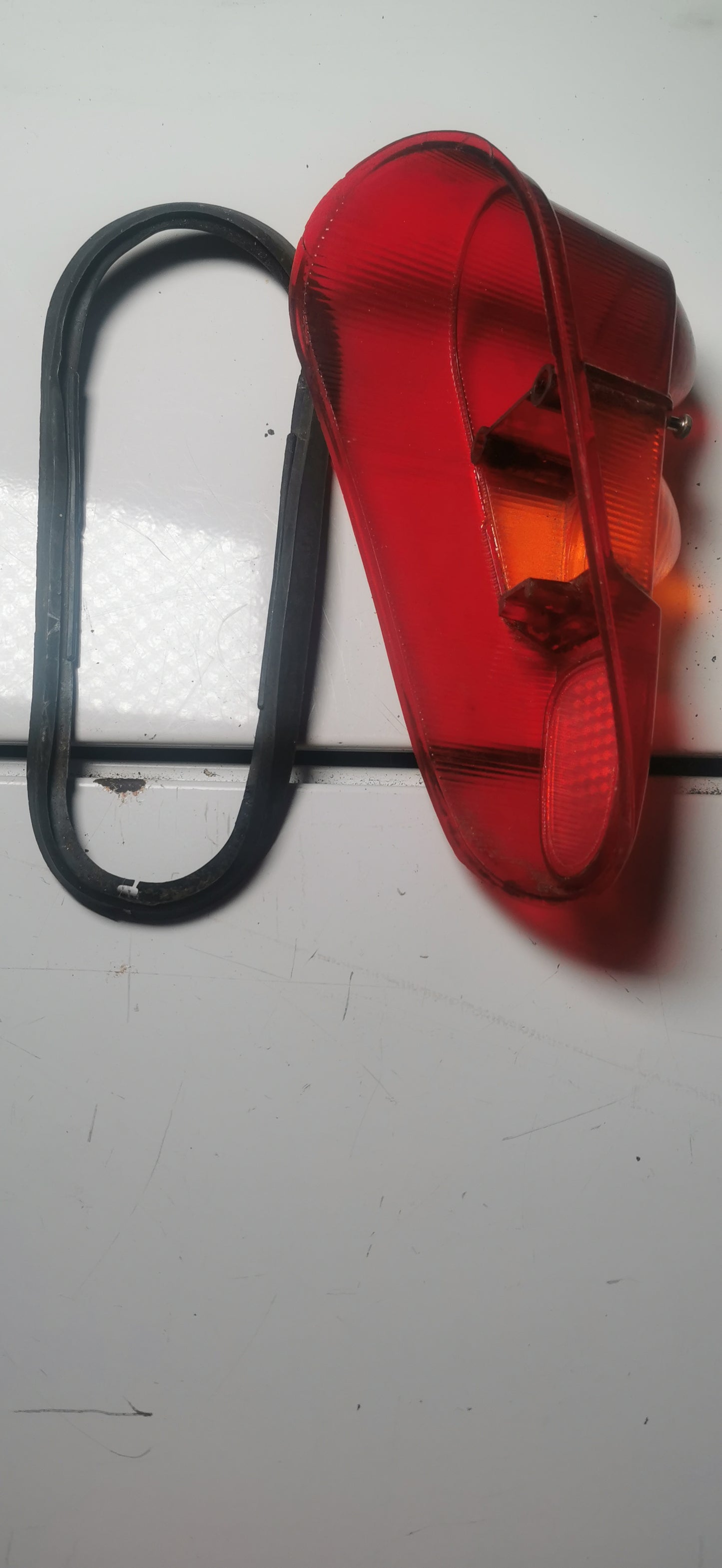 Renault 4L cabochons droit