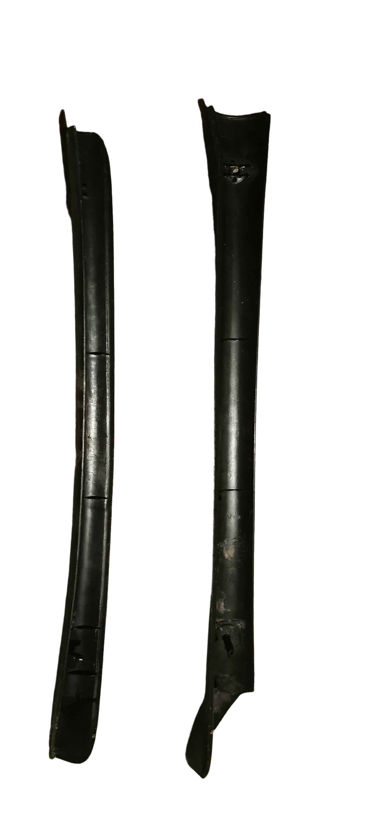 Golf 2 cache montant de pare brise