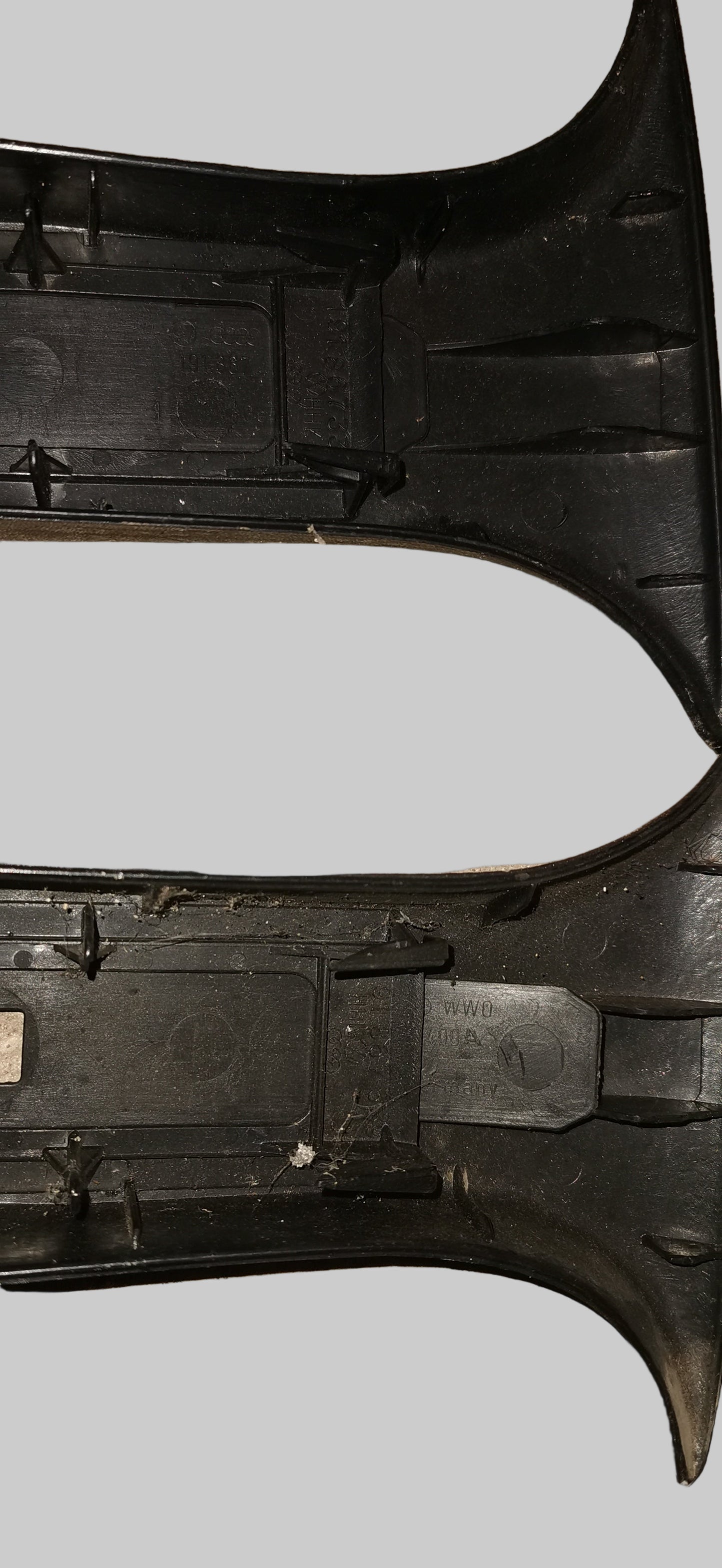 GOLF 2 CACHE MONTANT PORTES