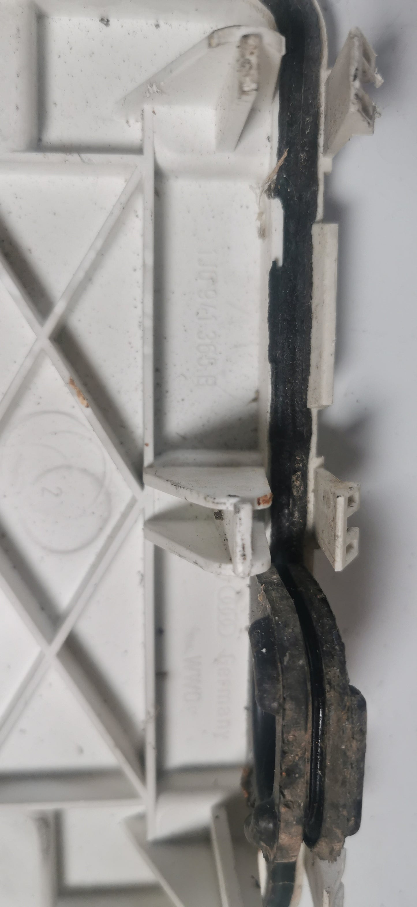 Golf 4 couvercle boite fusible