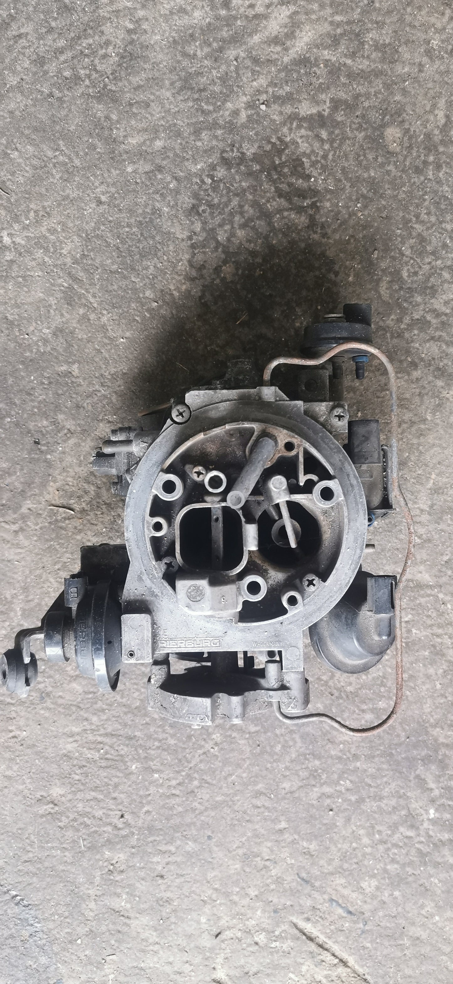 Golf 1 ou Golf 2 carburateur pierburg 2e
