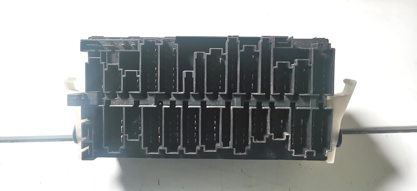 Golf 1 portes fusible
