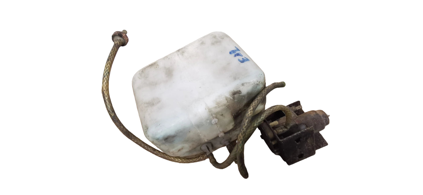 Reservoir lave glace BMW E12