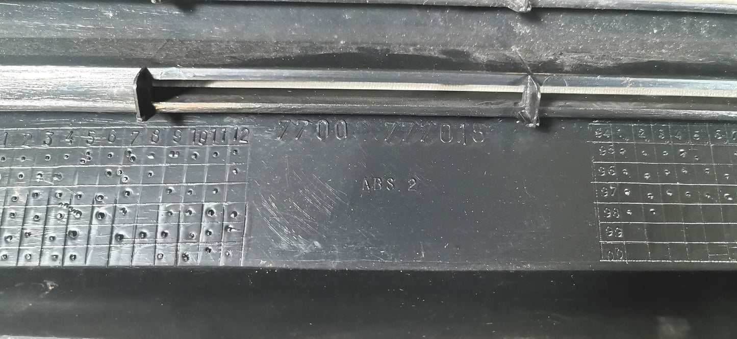 Renault Super 5 calandre