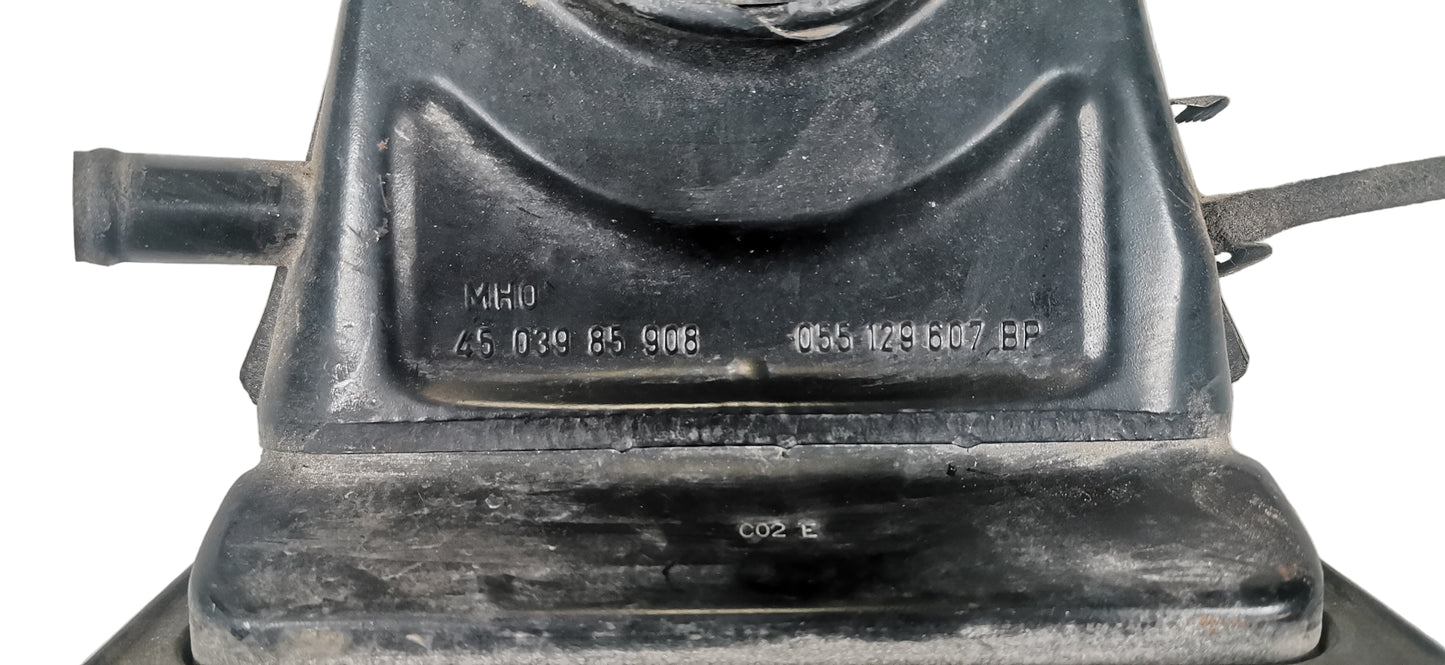 Boite filtre à air sur carburateur Golf 1 Jetta 1 Scirocco 2 1.6 055129607CD