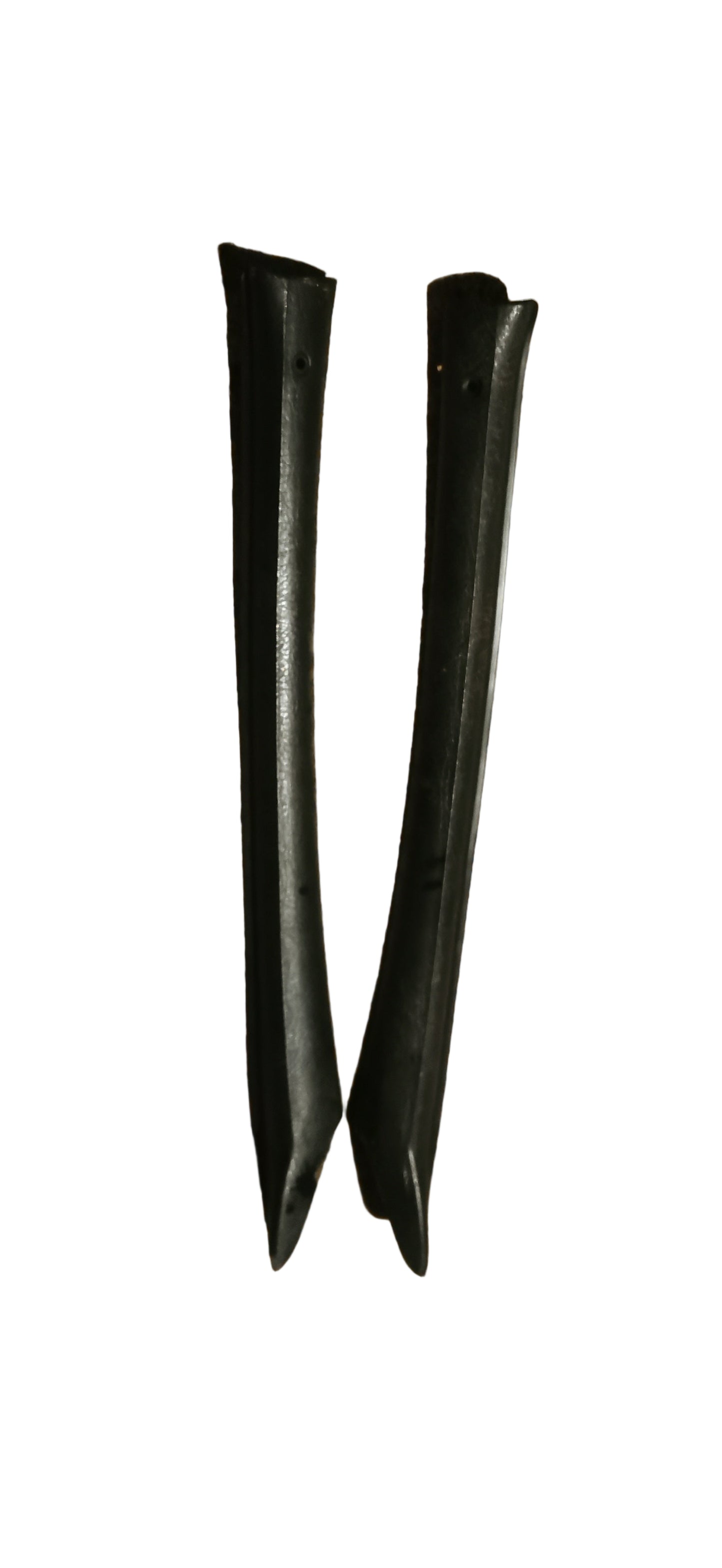 Golf 2 cache montant de pare brise