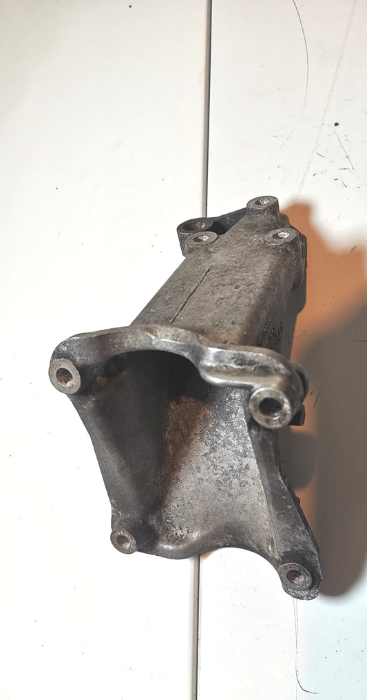 Golf 2 support suspension du moteur