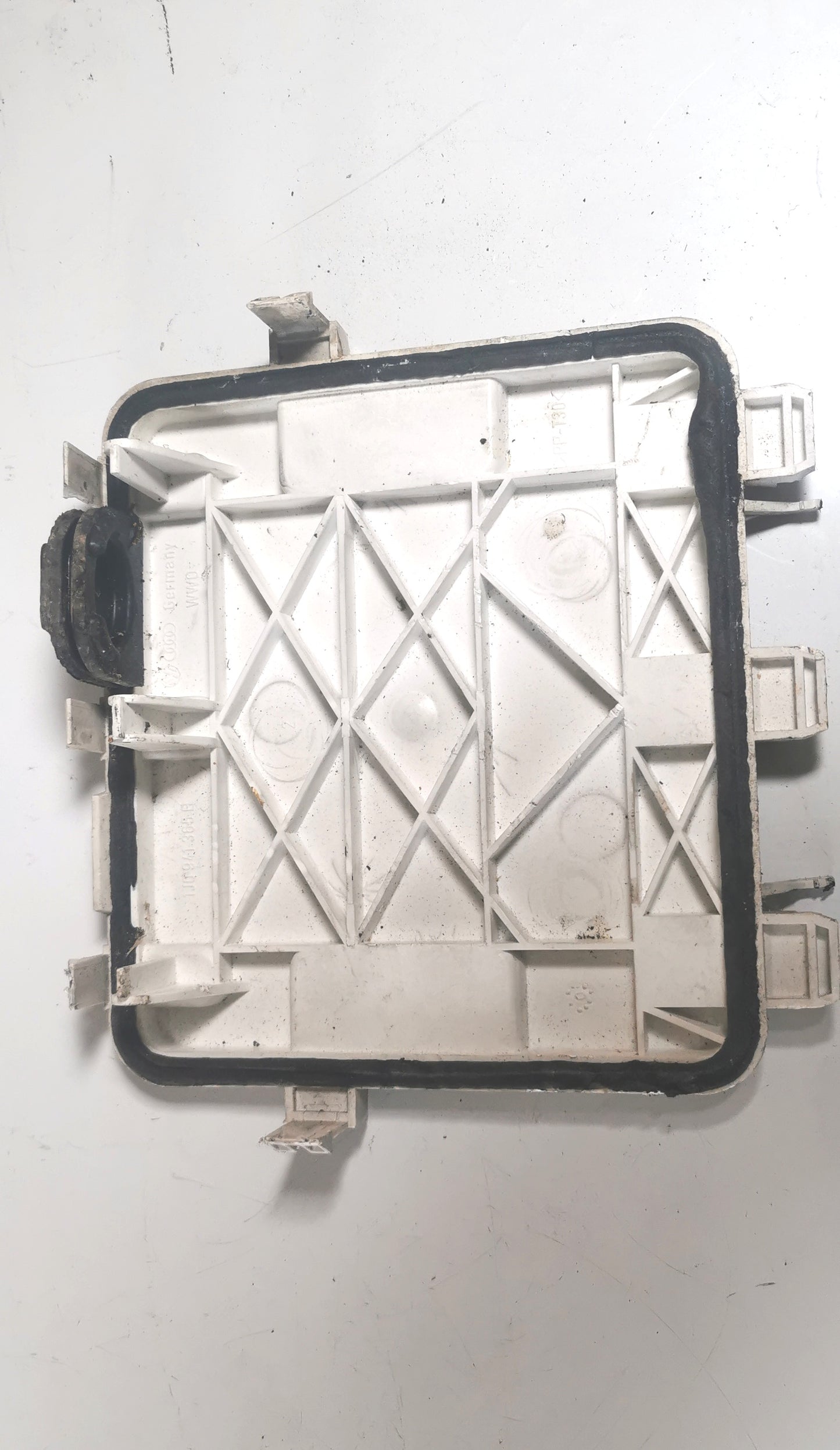 Golf 4 couvercle boite fusible
