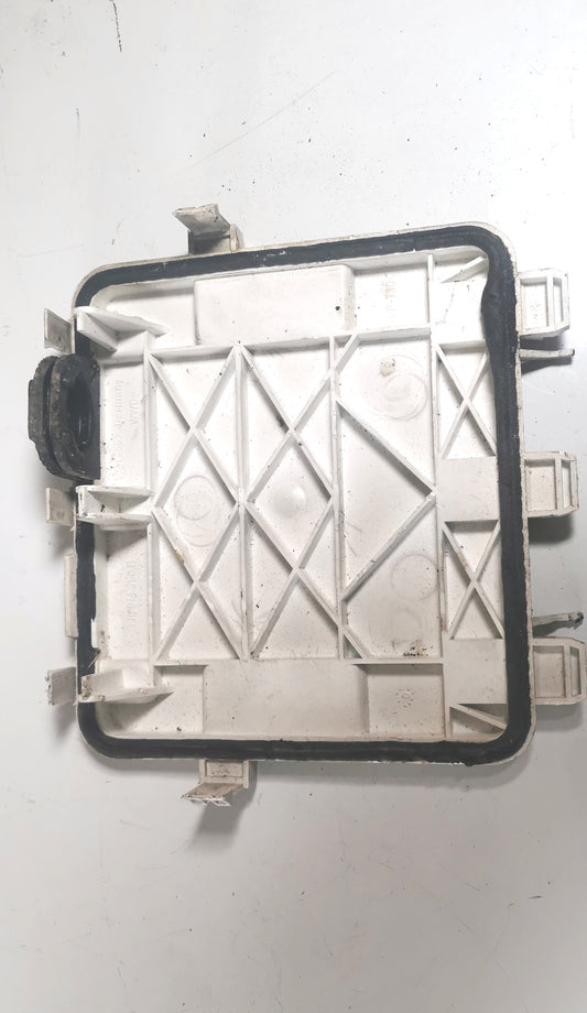 Golf 4 couvercle boite fusible