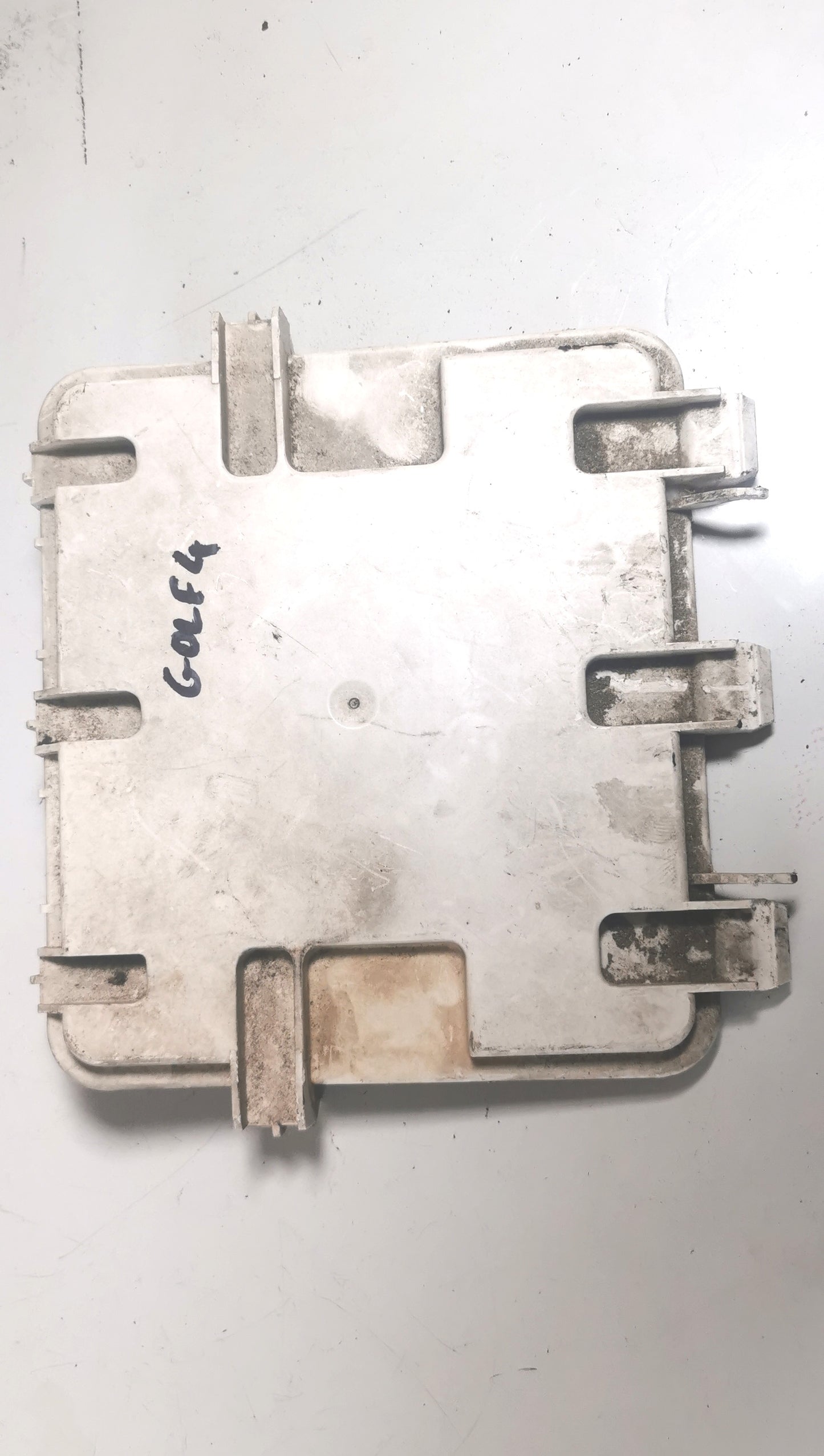 Golf 4 couvercle boite fusible