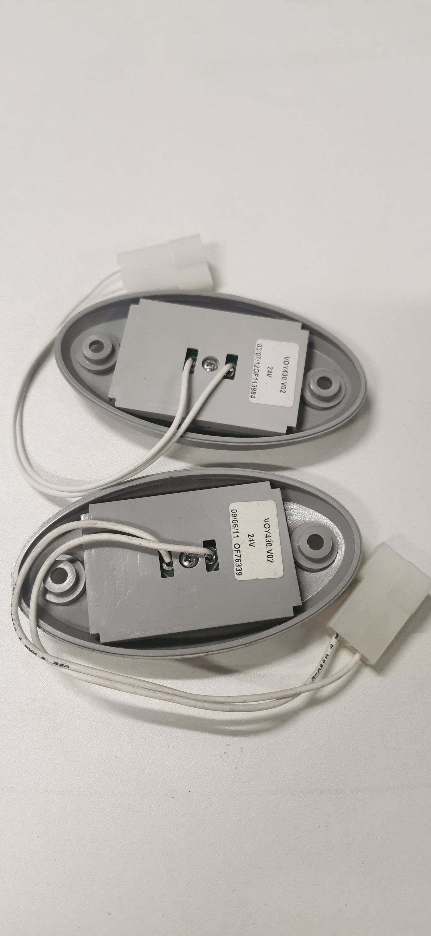 Spot 20 LED 12/24Vdc blanc froid pour éclairage bus/cars