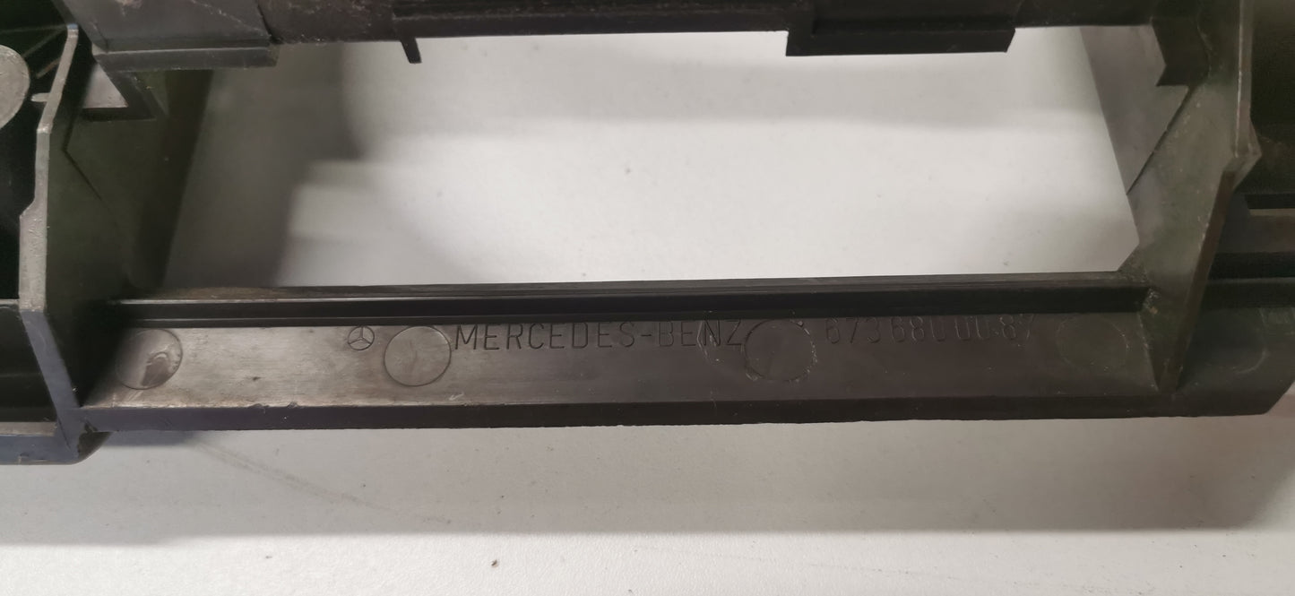 Mercedes Benz tableau de bord 6736800087