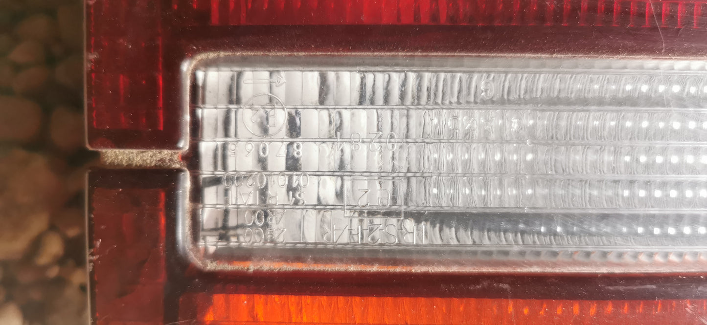 PEUGEOT 309 feu arrière