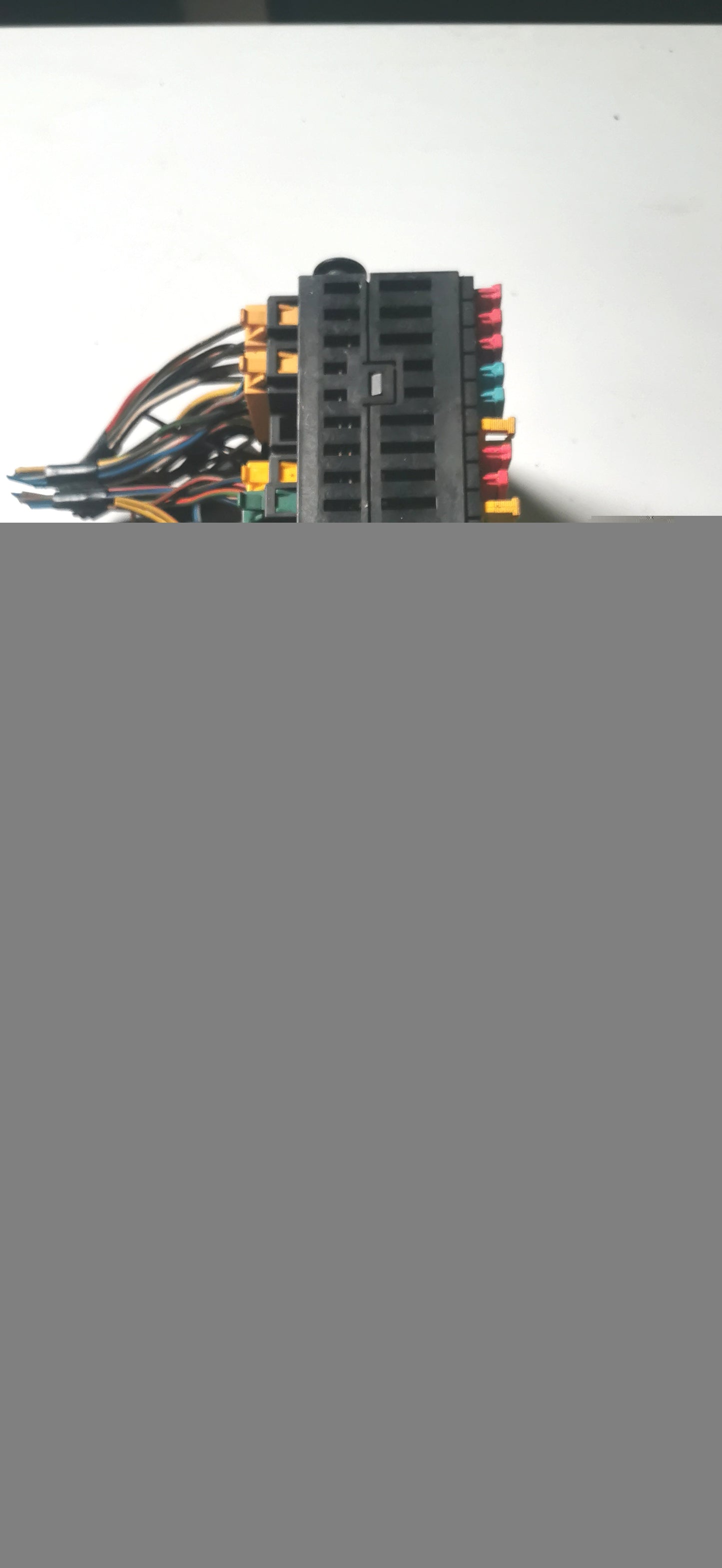Golf 2 boitier porte fusible