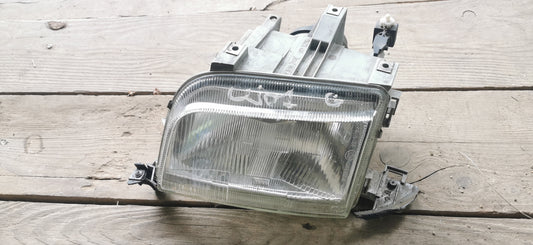 Renault clio 1 phare avant gauche