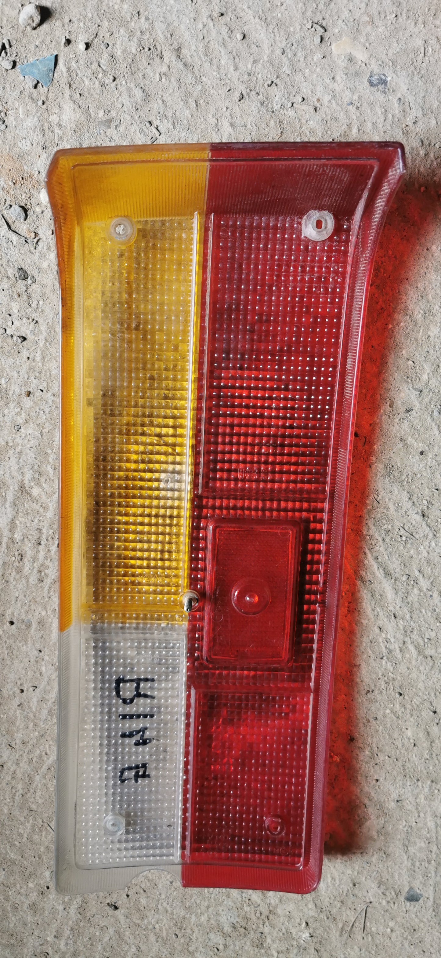 Renault  R14 feu arriere cabochon