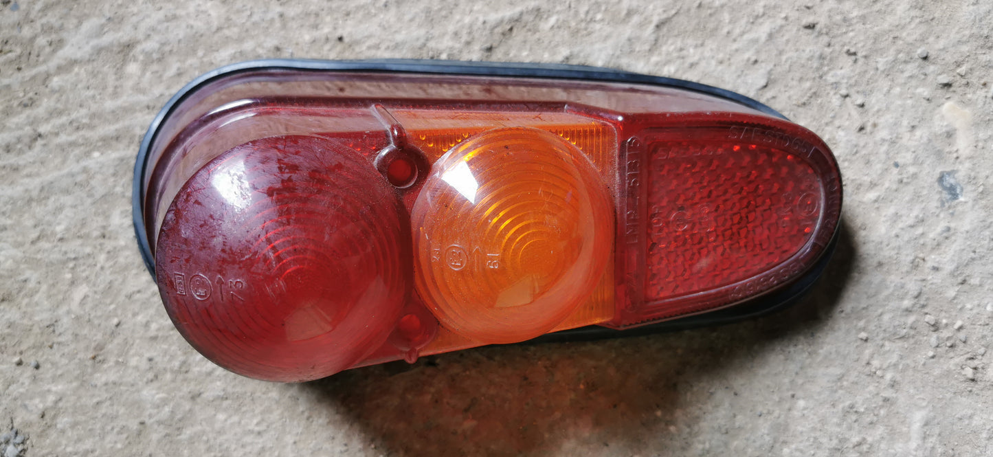 Renault 4 R4 cabochon feu arriere