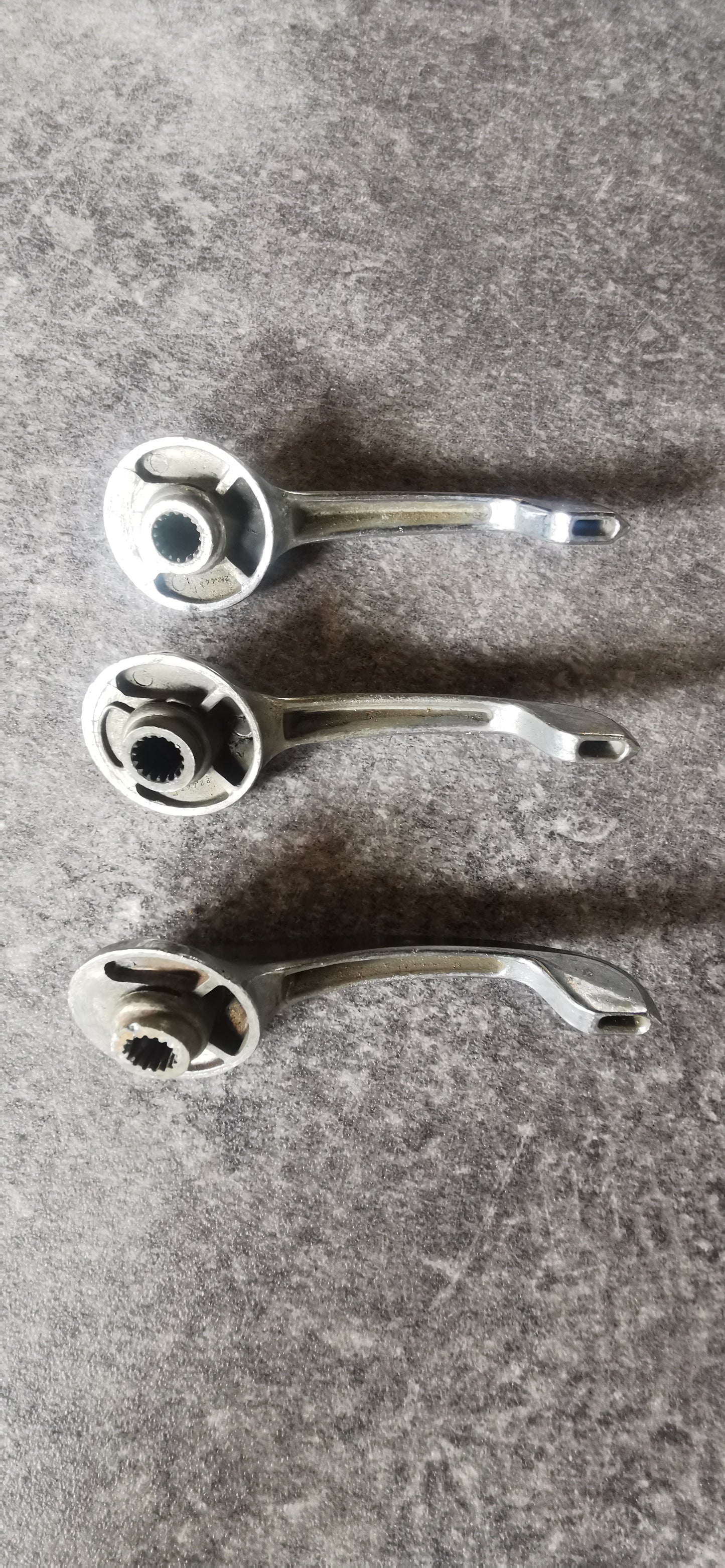 Manivelles ouverture lève-vitres Simca Aronde P60