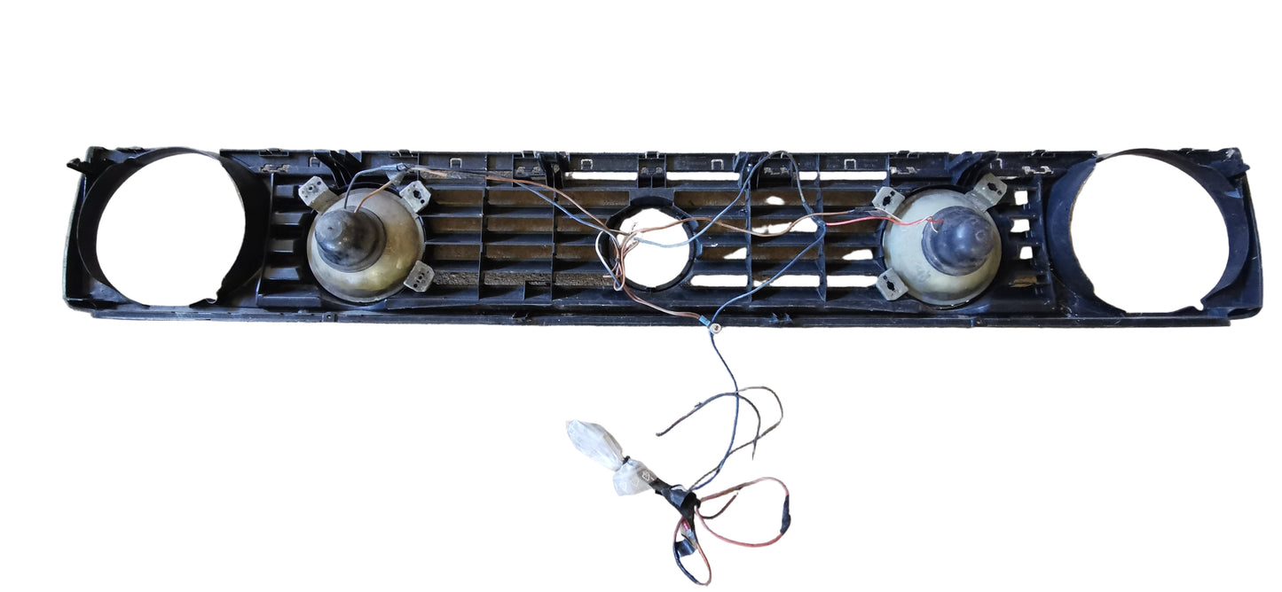 Calandre golf 2 4 phares