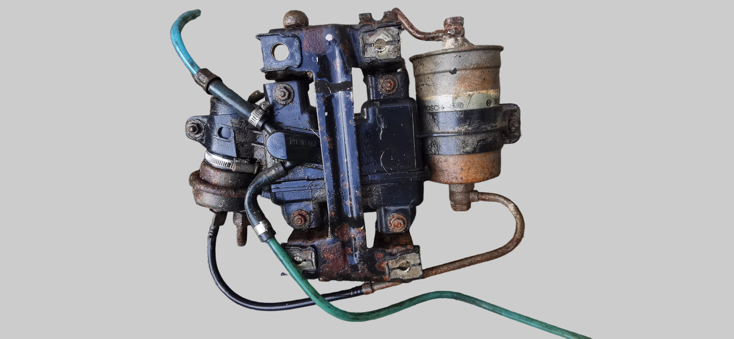 Support pompe à essence Golf 2 GTI 16s 8s K-jetronic 191201043